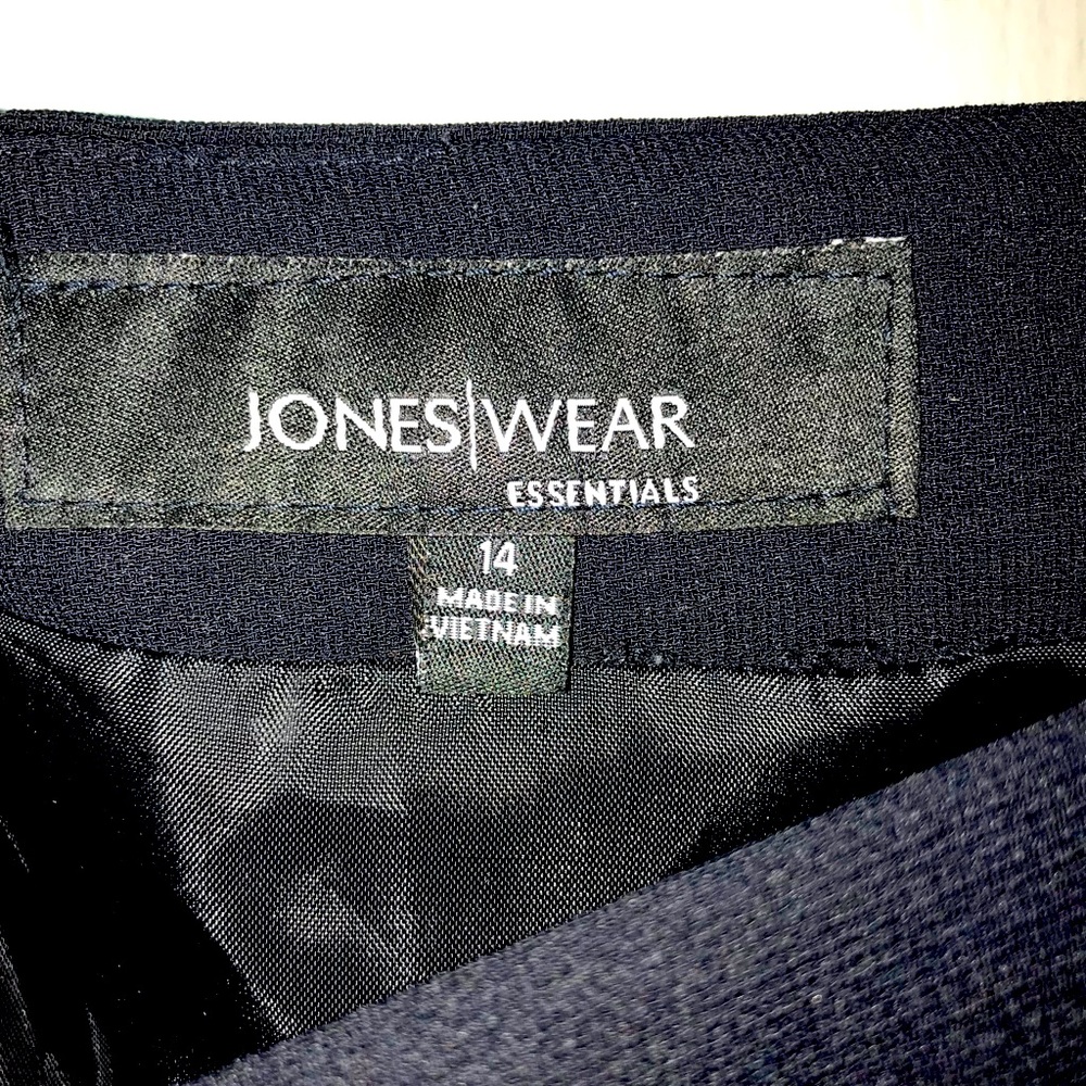 Jones New York Black Skirt size 14